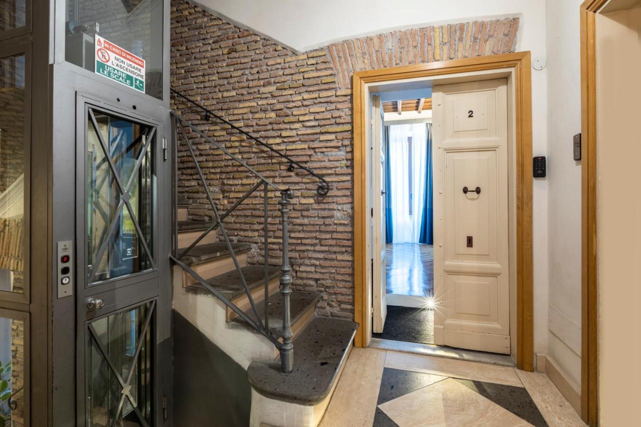 Largo Arenula Suites Rom Exteriör bild