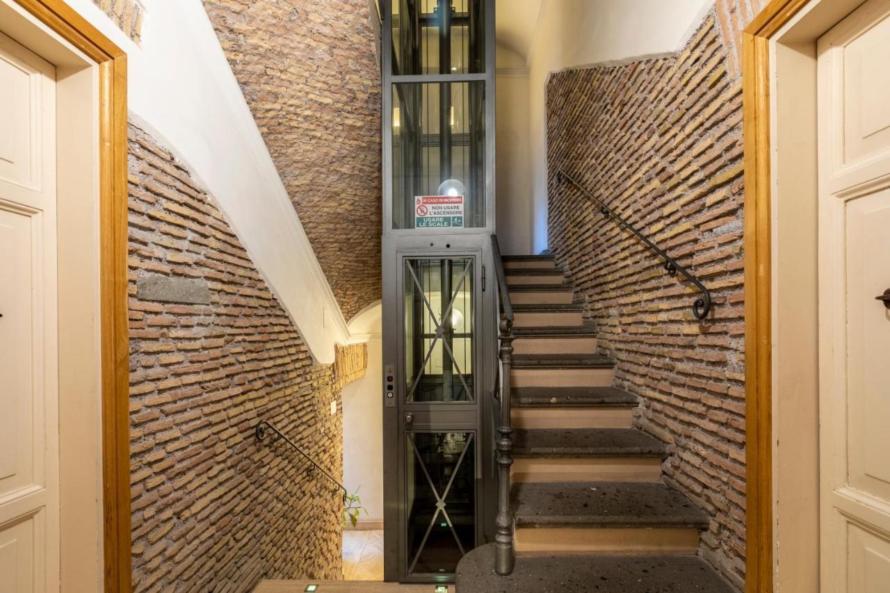 Largo Arenula Suites Rom Exteriör bild